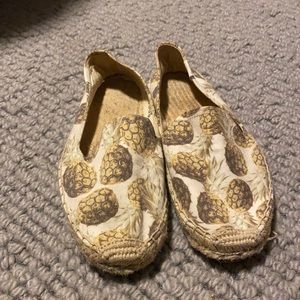 Soludos Pineapple Smoking Slippers